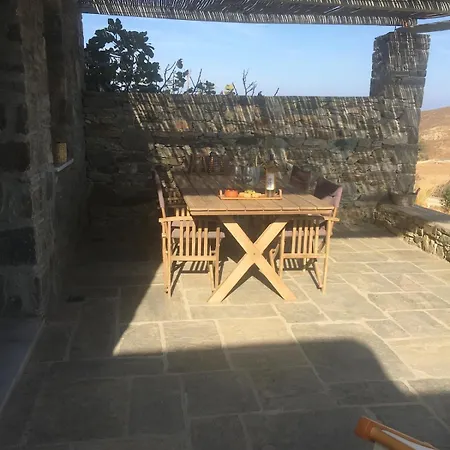 Charming Summer House -serifos Apartman *